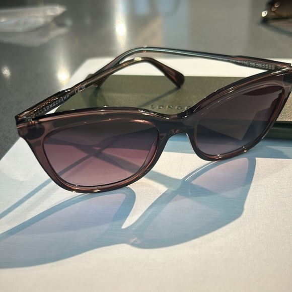 Brand new Longchamp sunglasse - Picture 4 of 4